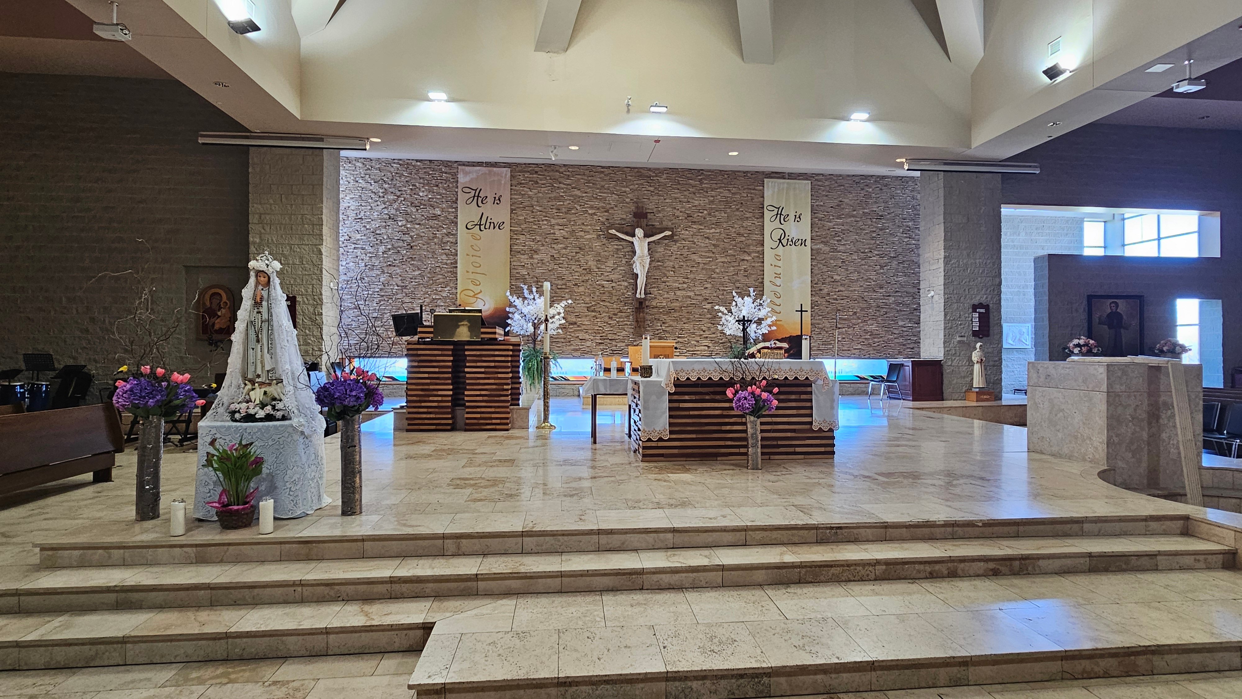 Marian Full Altar - May 2024